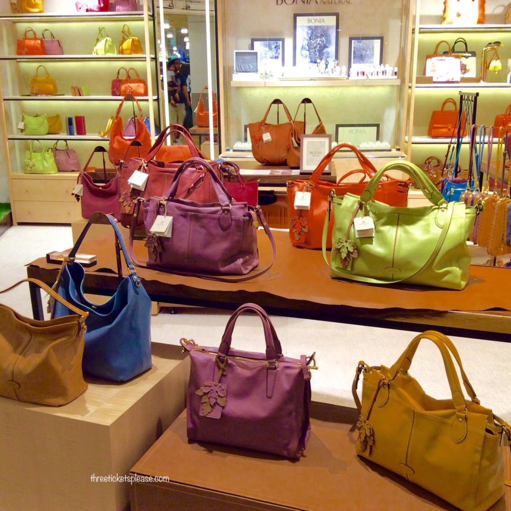 Shopping in Singapore - Designer handbags