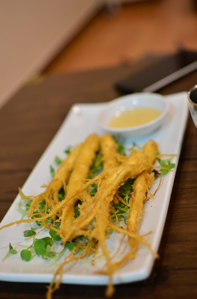 Unique things to do in Seoul - Crispy fried ginseng 